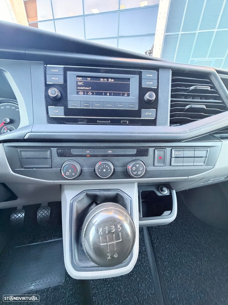 VW Transporter 2.0 TDI - 15