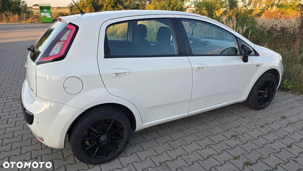 Fiat Punto Evo 1.4 8V Active Euro5 - 13