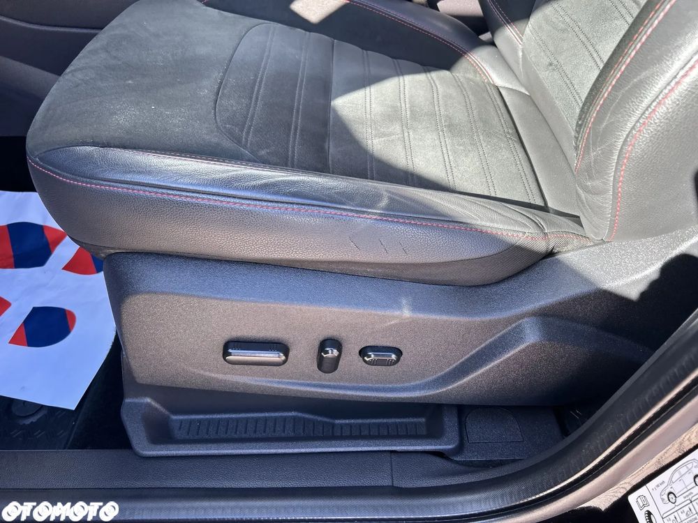 Ford Kuga 1.5 EcoBoost 4x4 ST-Line - 23