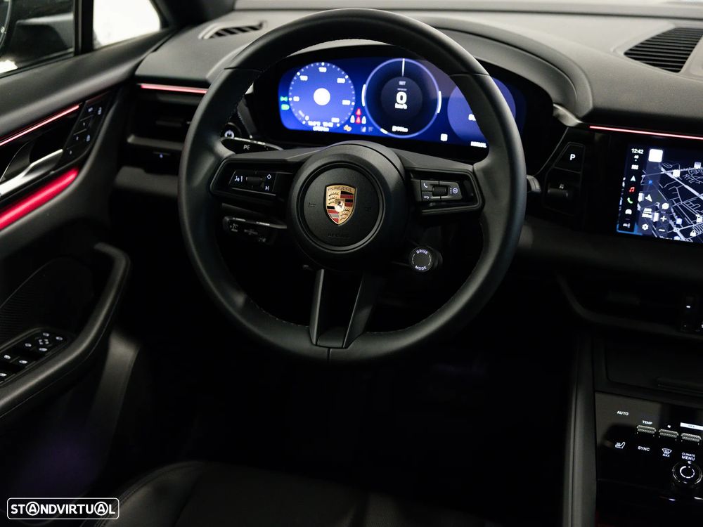 Porsche Macan Standard - 30
