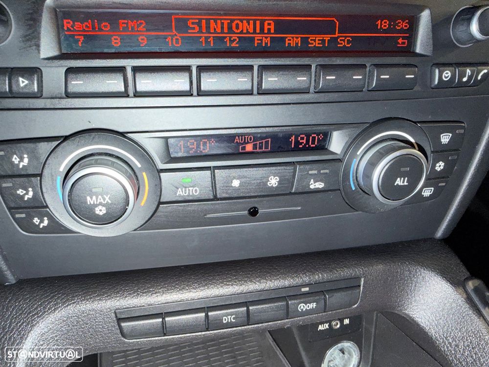 BMW X1 18 d sDrive Line Sport - 38