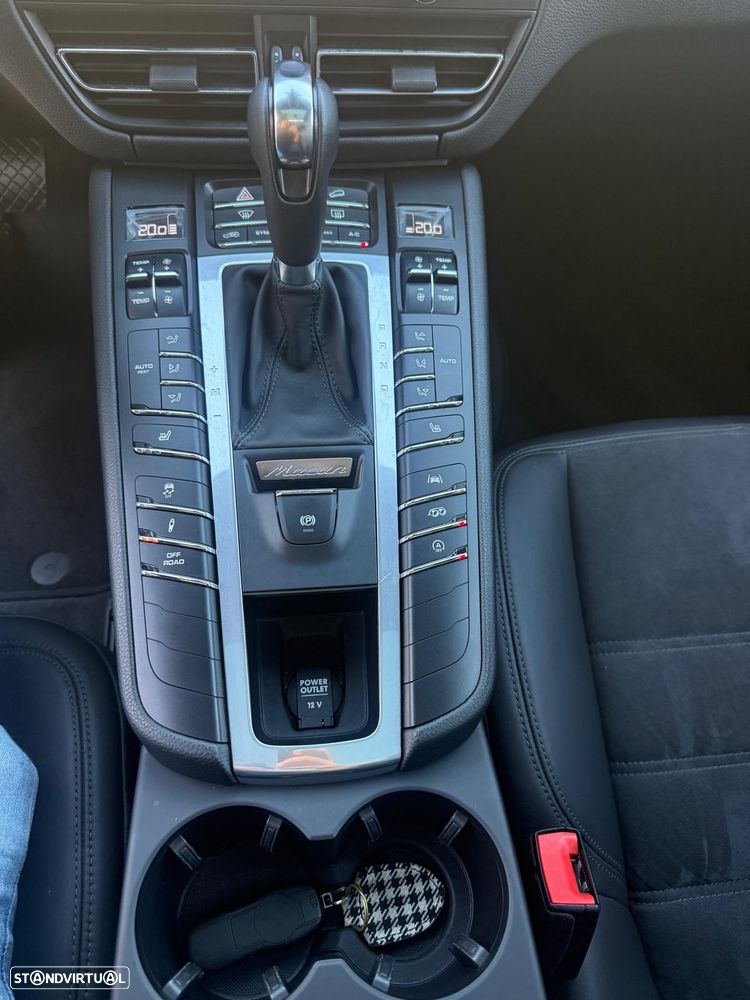 Porsche Macan GTS PDK - 11