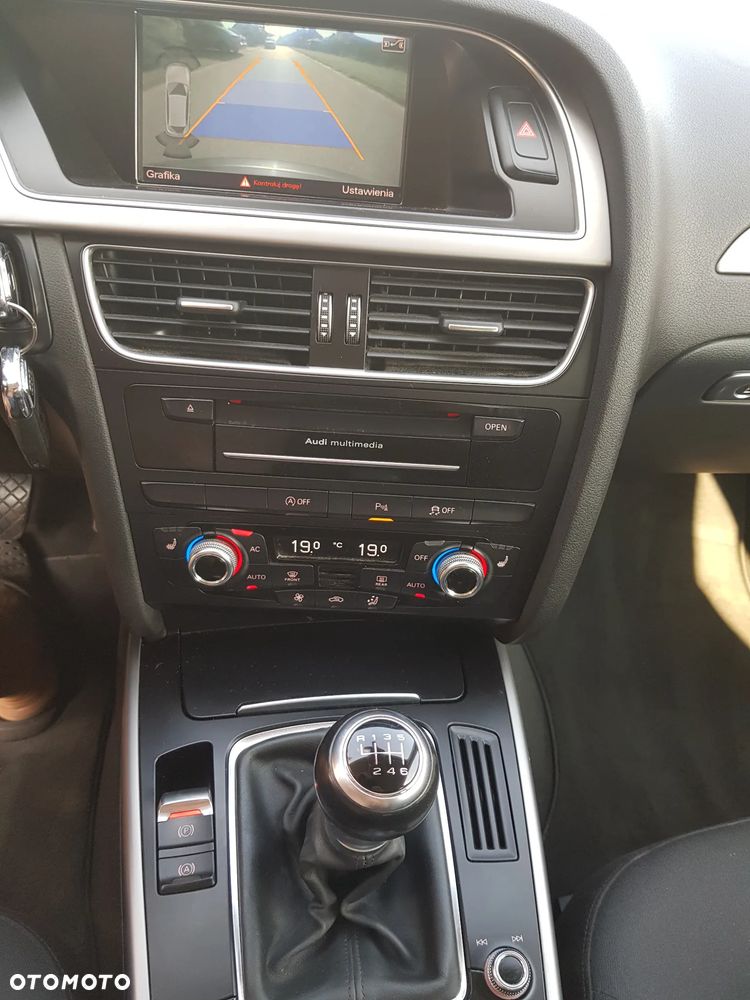 Audi A4 Avant 2.0 TDI DPF quattro Attraction - 27
