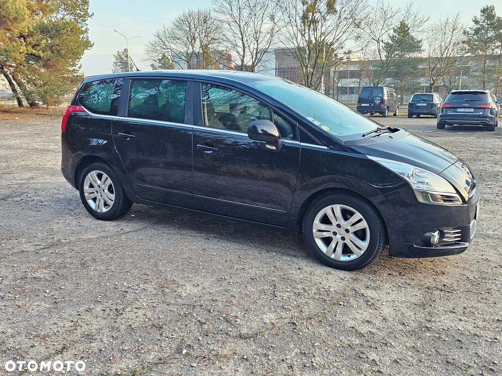 Peugeot 5008 - 9