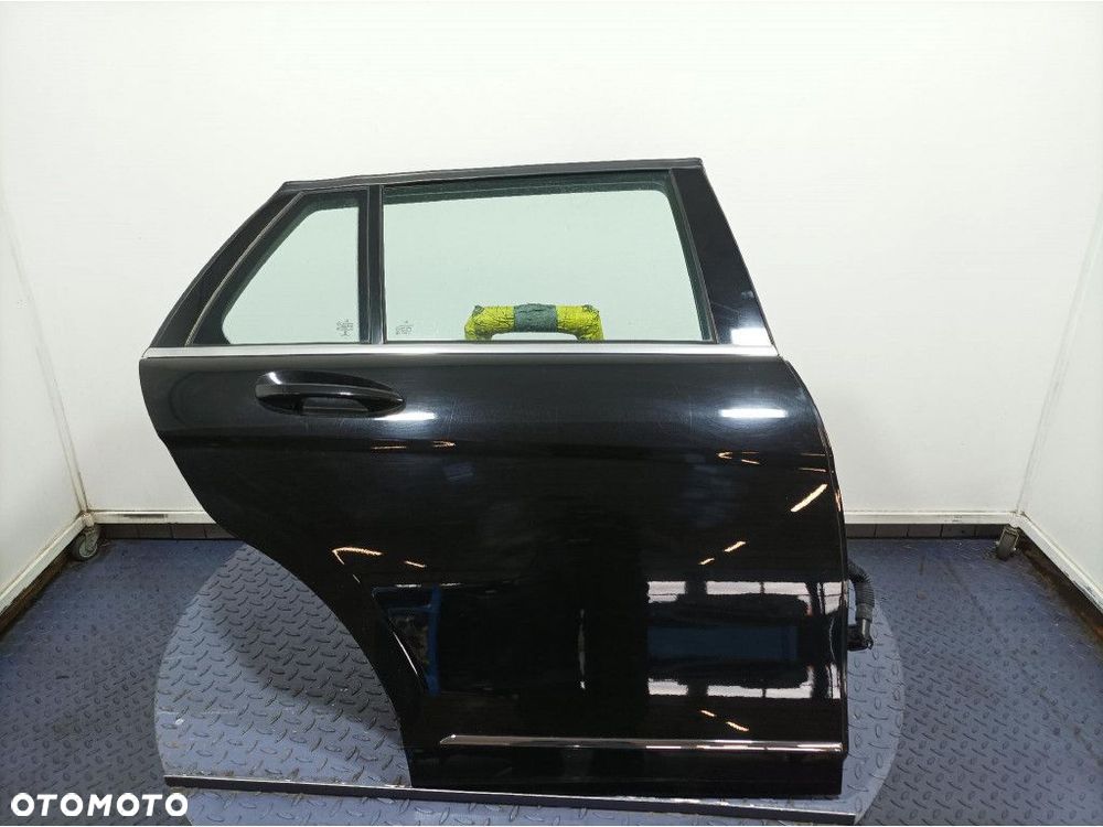 MERCEDES C W204 LIFT KOMBI DRZWI TYŁ TYLNE PRAWE 197 - 1