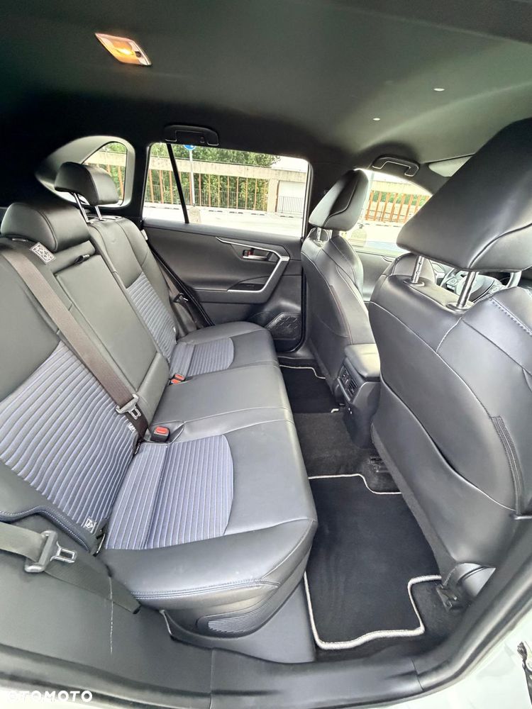 Toyota RAV4 2.5 Hybrid Black Edition by JBL 4x2 - 31