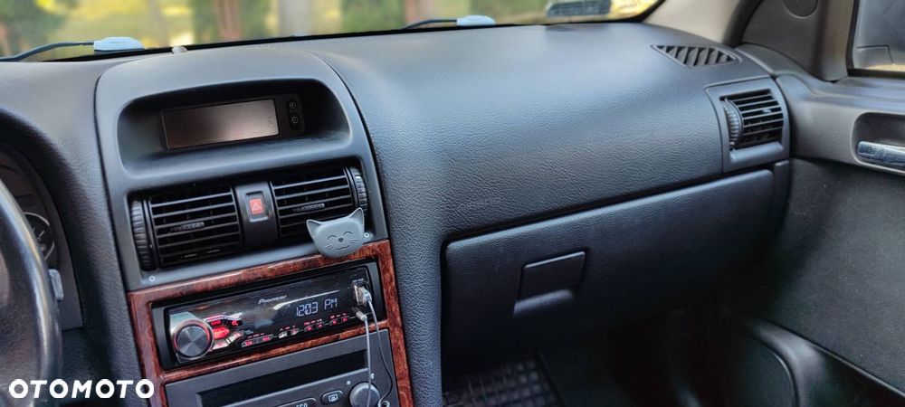 Opel Astra 1.8 Elegance - 15