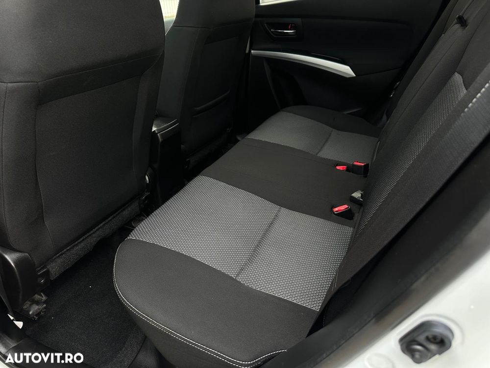 Suzuki SX4 S-Cross - 25