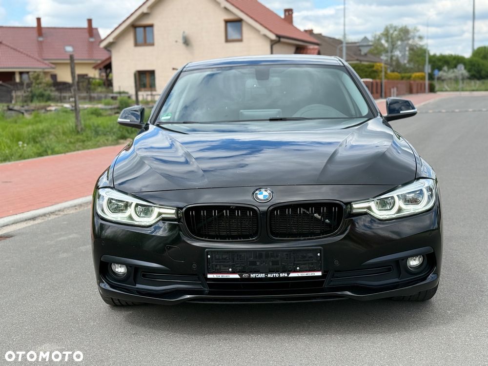 BMW Seria 3 320d Efficient Dynamics Sport Line - 9