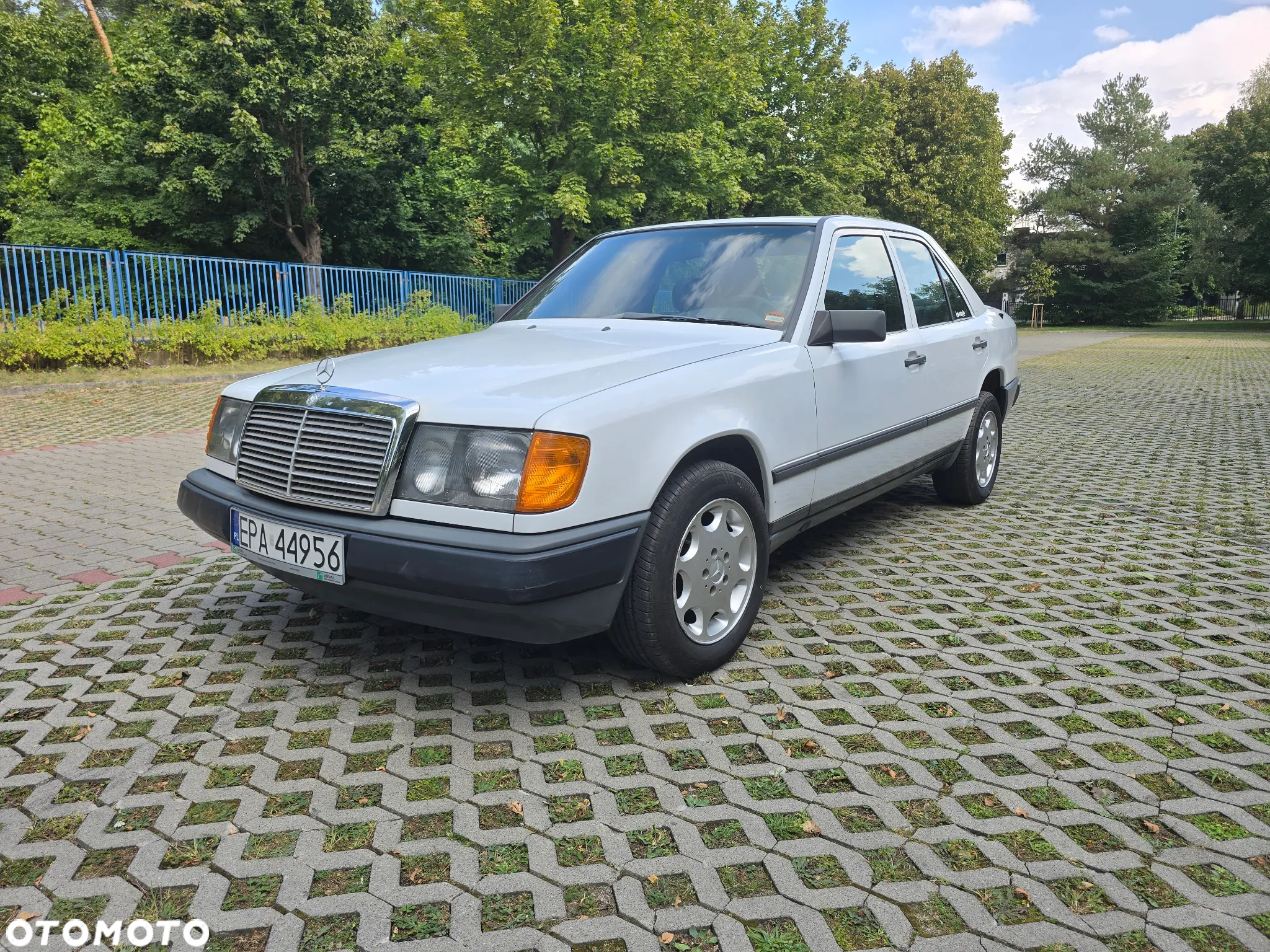Mercedes-Benz W124 (1984-1993) - 4
