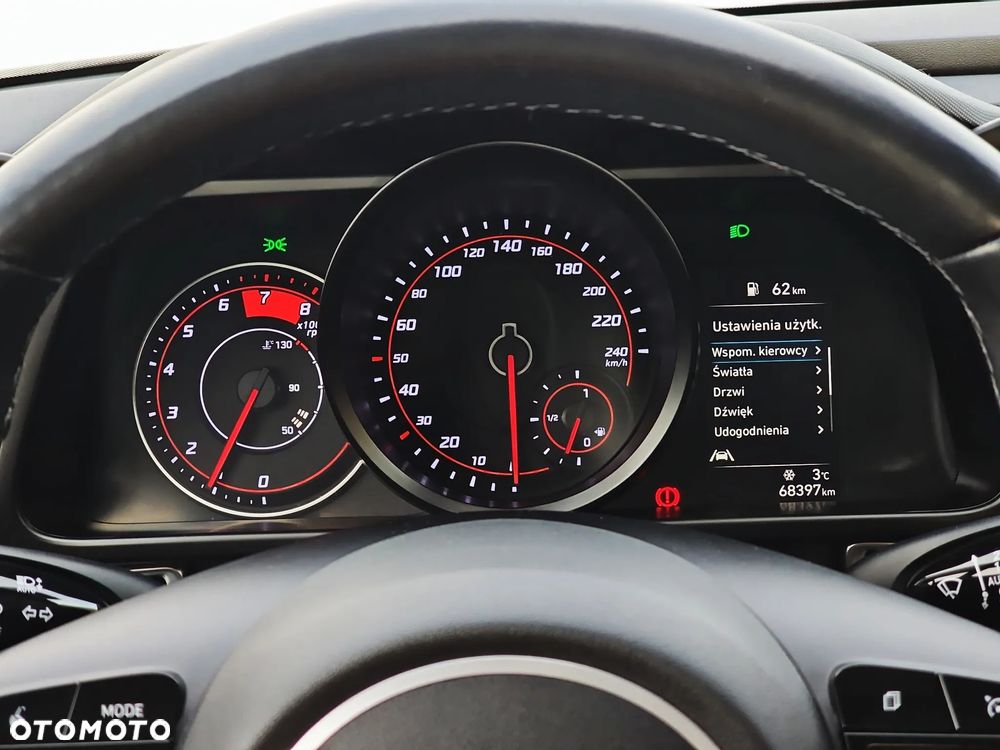 Hyundai Elantra 1.6 Smart - 18