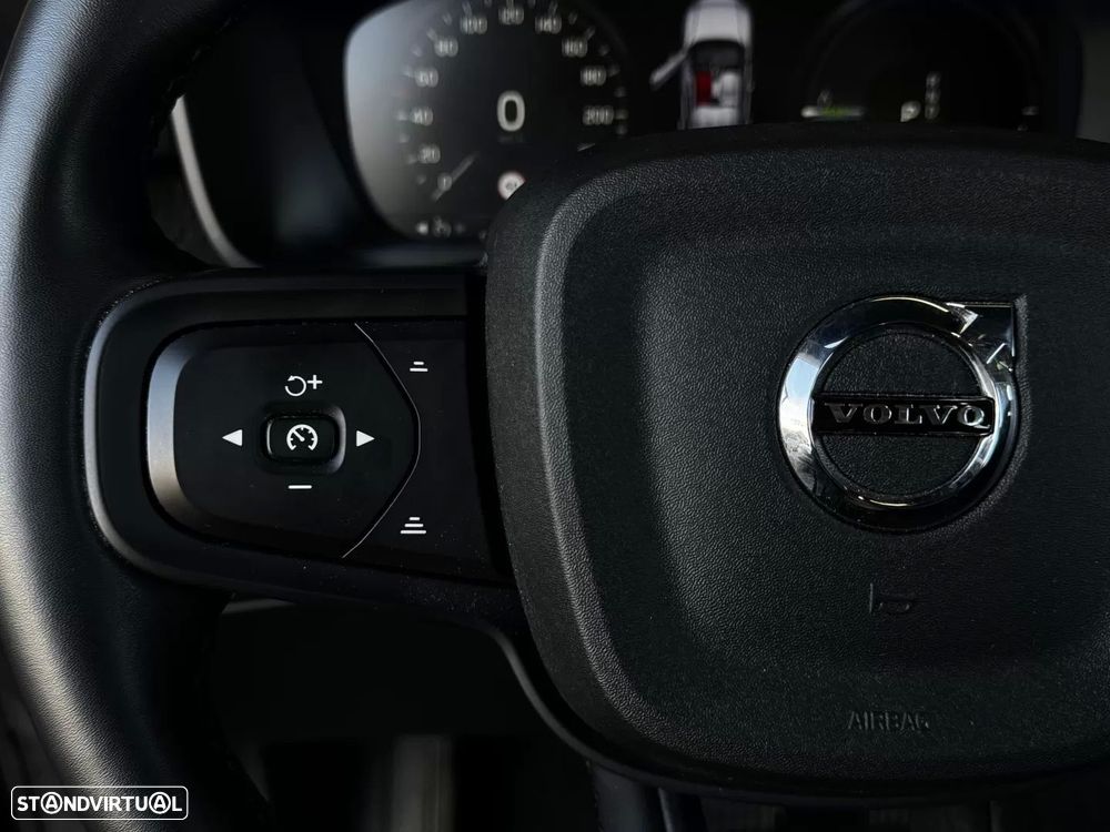 Volvo XC 40 1.5 T4 PHEV Essential - 24