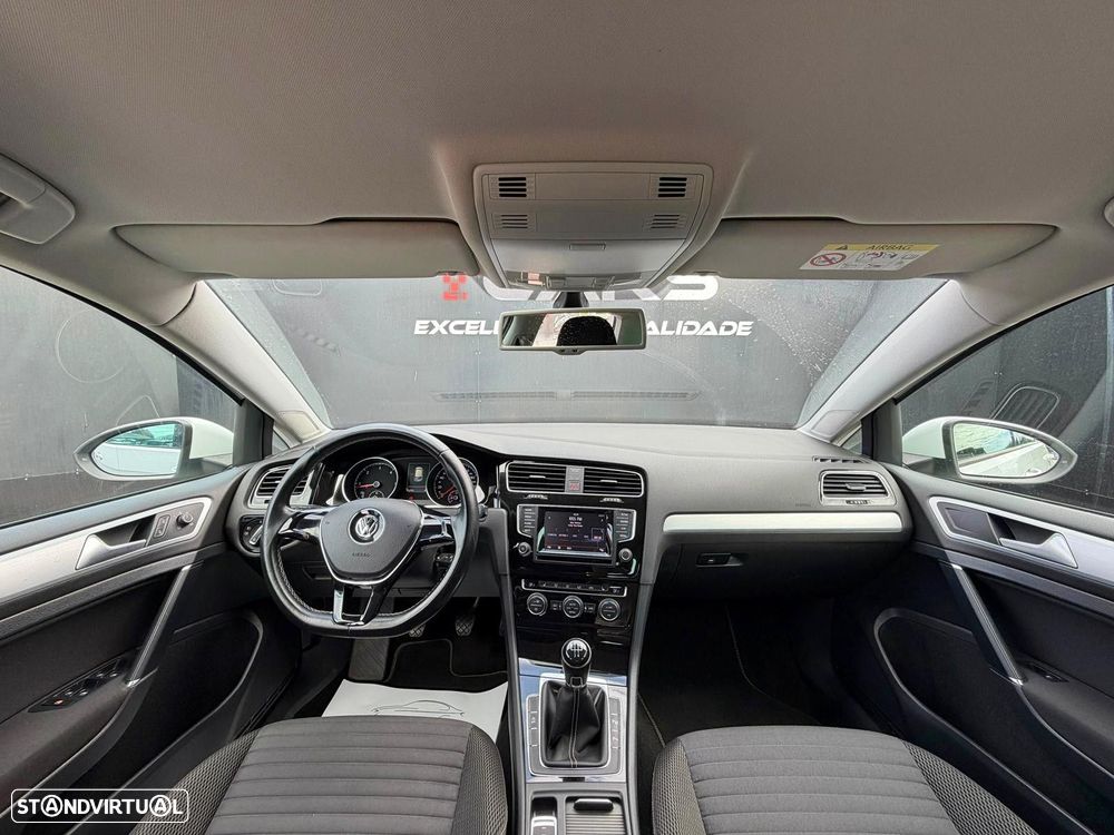 VW Golf - 10
