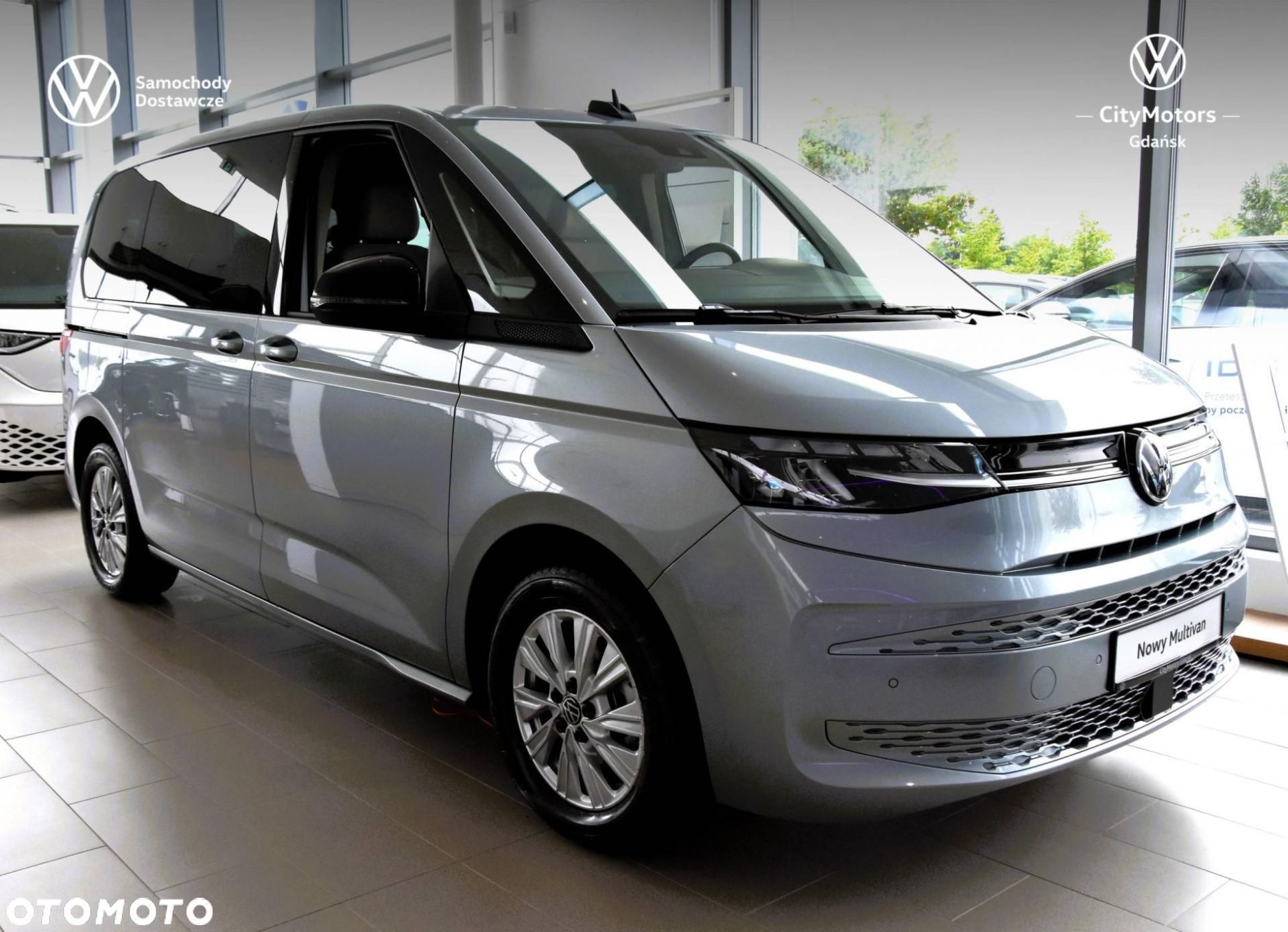 Volkswagen Multivan - 1