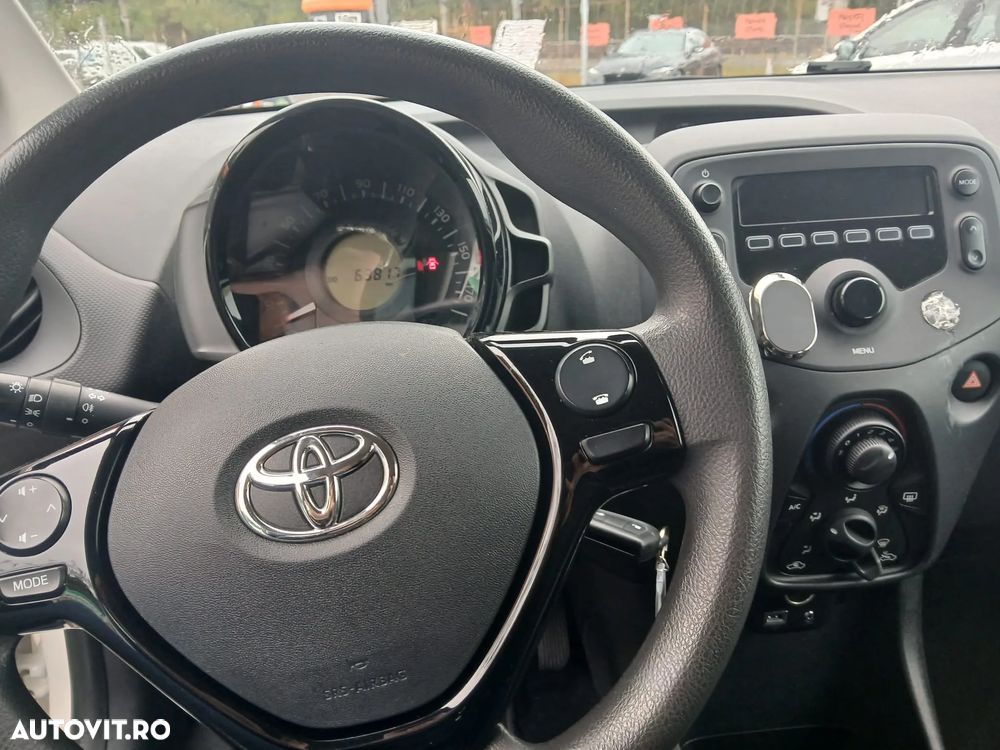 Toyota Aygo 1.0 VVY-I 5 usi X - 9