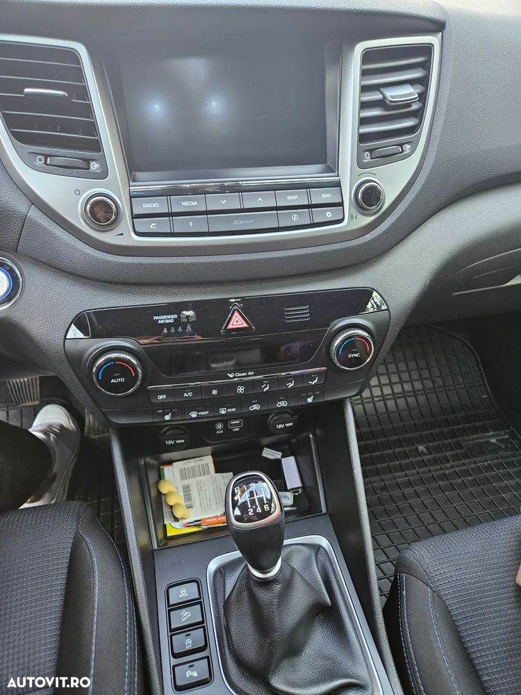 Hyundai Tucson blue 1.7 CRDi 2WD Classic - 9