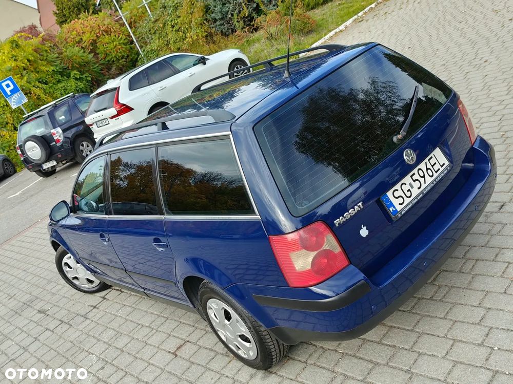 Volkswagen Passat Variant 1.6 Comfortline Family - 30
