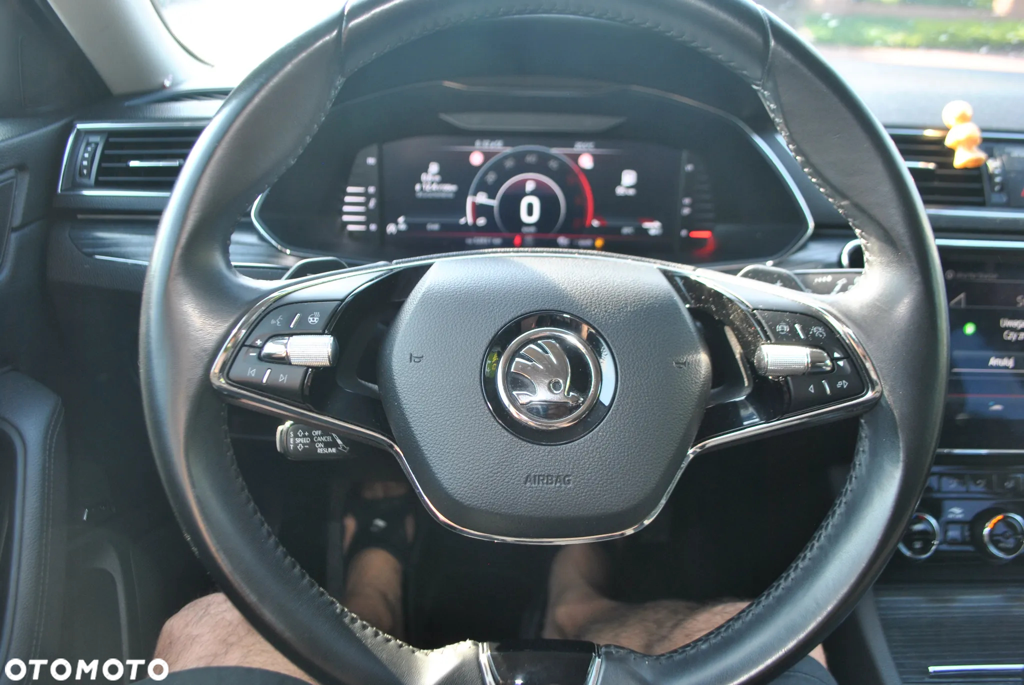 Skoda Superb 2.0 TDI DSG Premium Edition - 23