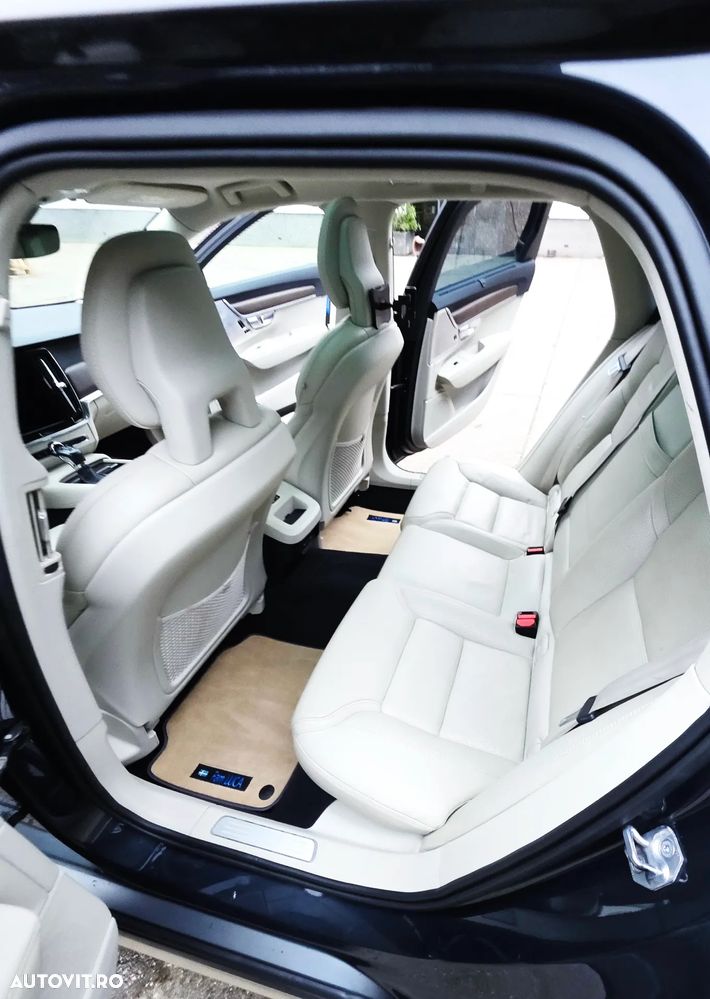 Volvo V90 V90CC D5 AWD - 23