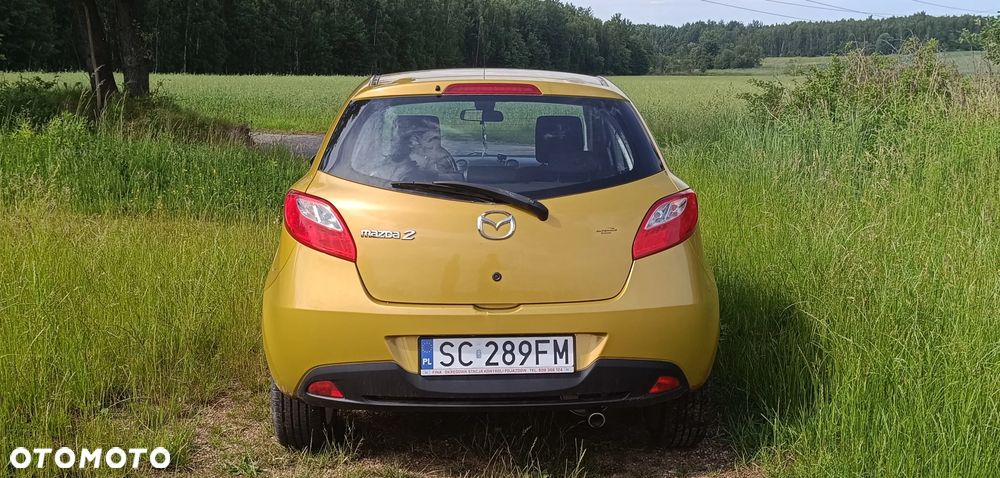 Mazda 2 - 4