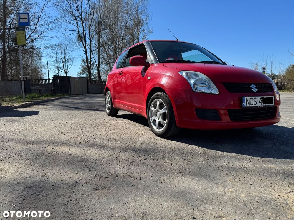 Suzuki Swift - 1