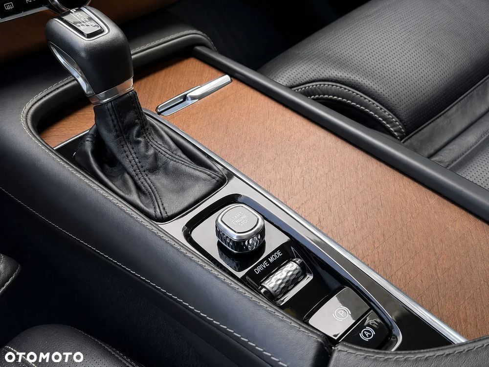 Volvo XC 90 T6 AWD Inscription 7os - 15