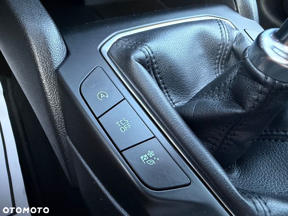 Ford Focus 1.5 EcoBlue Start-Stopp-System COOL&CONNECT DESIGN - 31