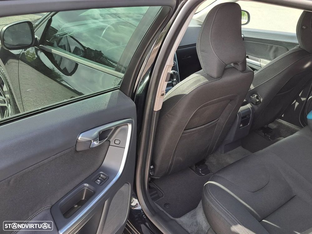 Volvo V60 1.6 D2 Drive Kinetic Start/Stop - 18