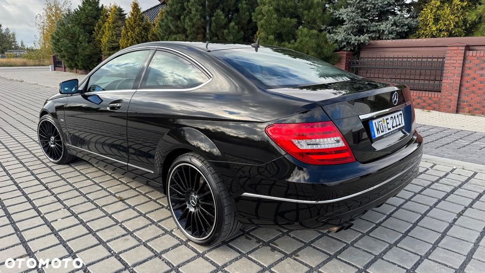 Mercedes-Benz Klasa C 180 Coupe BlueEFFICIENCY - 12