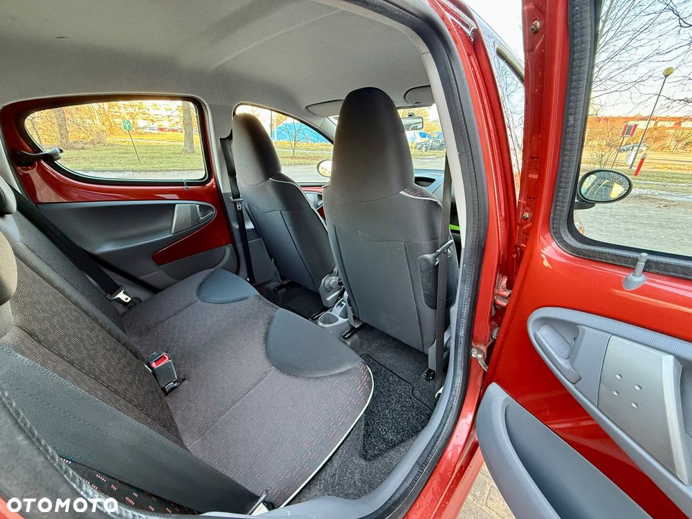 Peugeot 107 1.0 Trendy 2-Tronic - 20