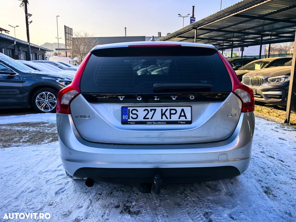 Volvo V60 D4 Geartronic Momentum - 11