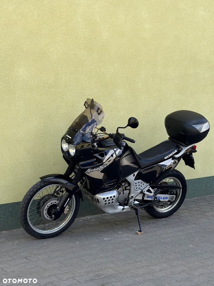 Honda XRV - 26