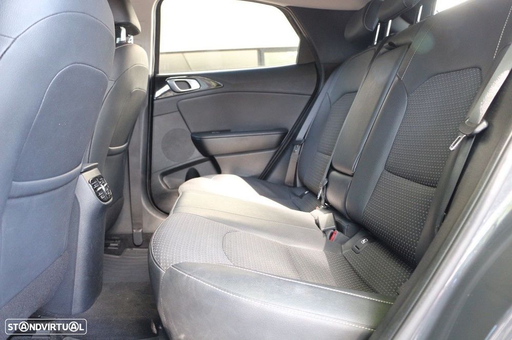 Kia XCeed 1.4 T-GDI Tech+SRF 7DCT - 20