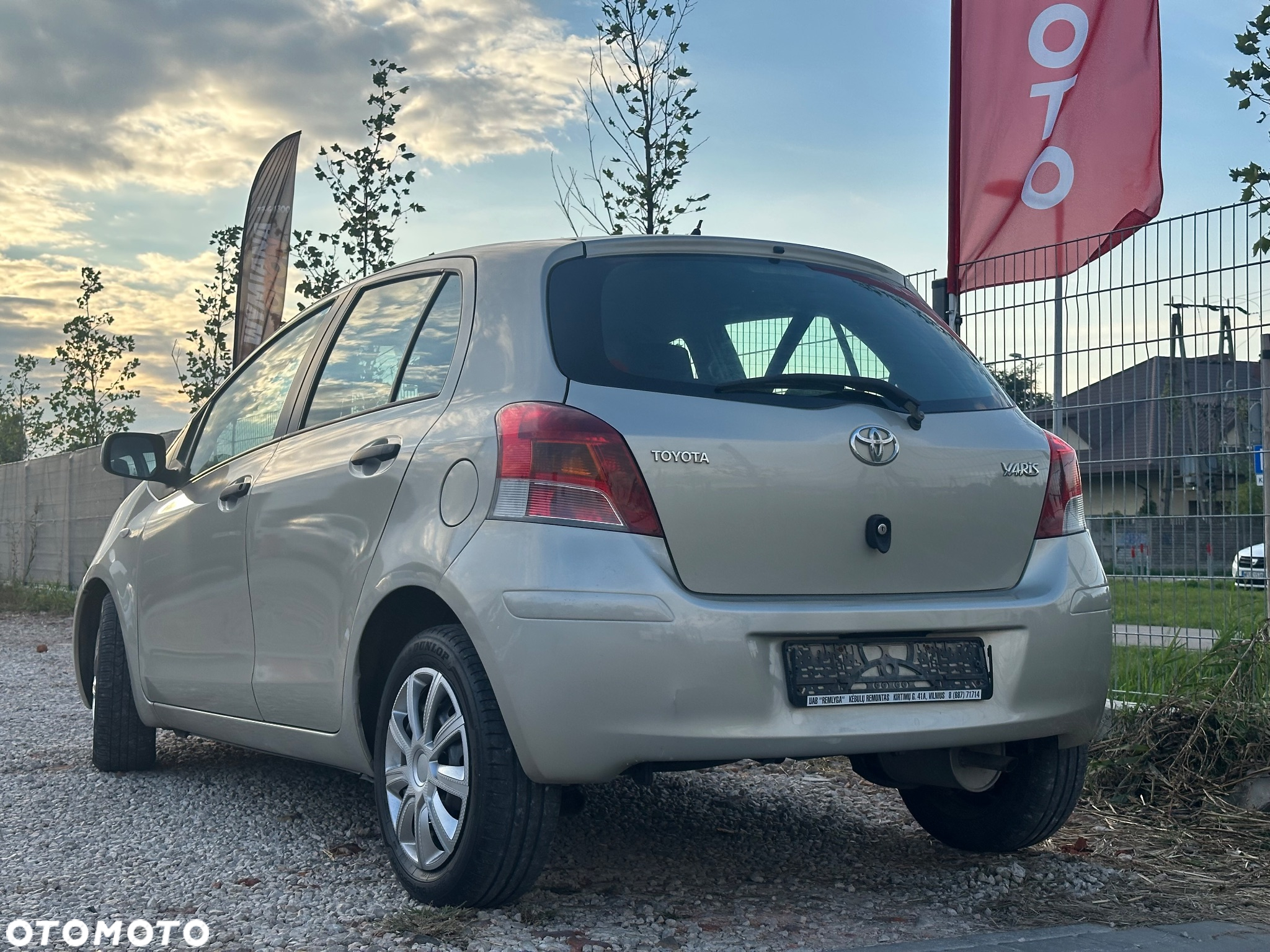 Toyota Yaris 1.33 Sol - 4