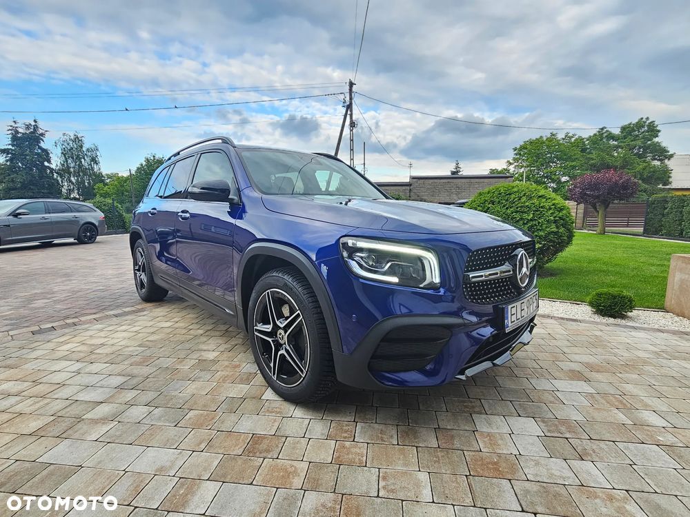 Mercedes-Benz GLB 200 7G-DCT AMG Line - 2