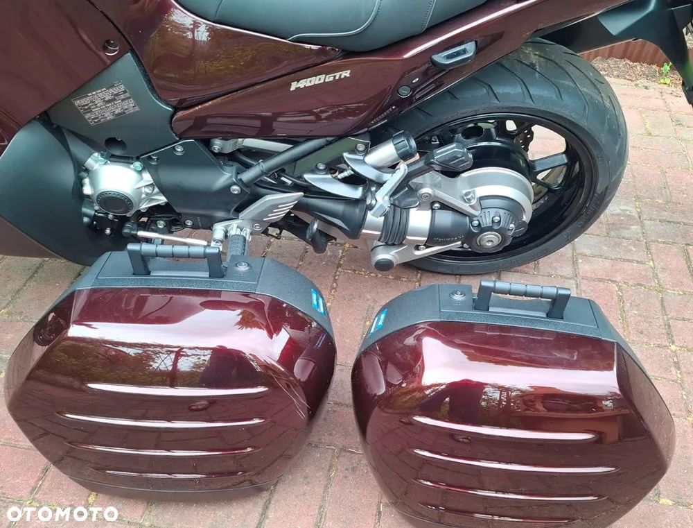 Kawasaki GTR - 9