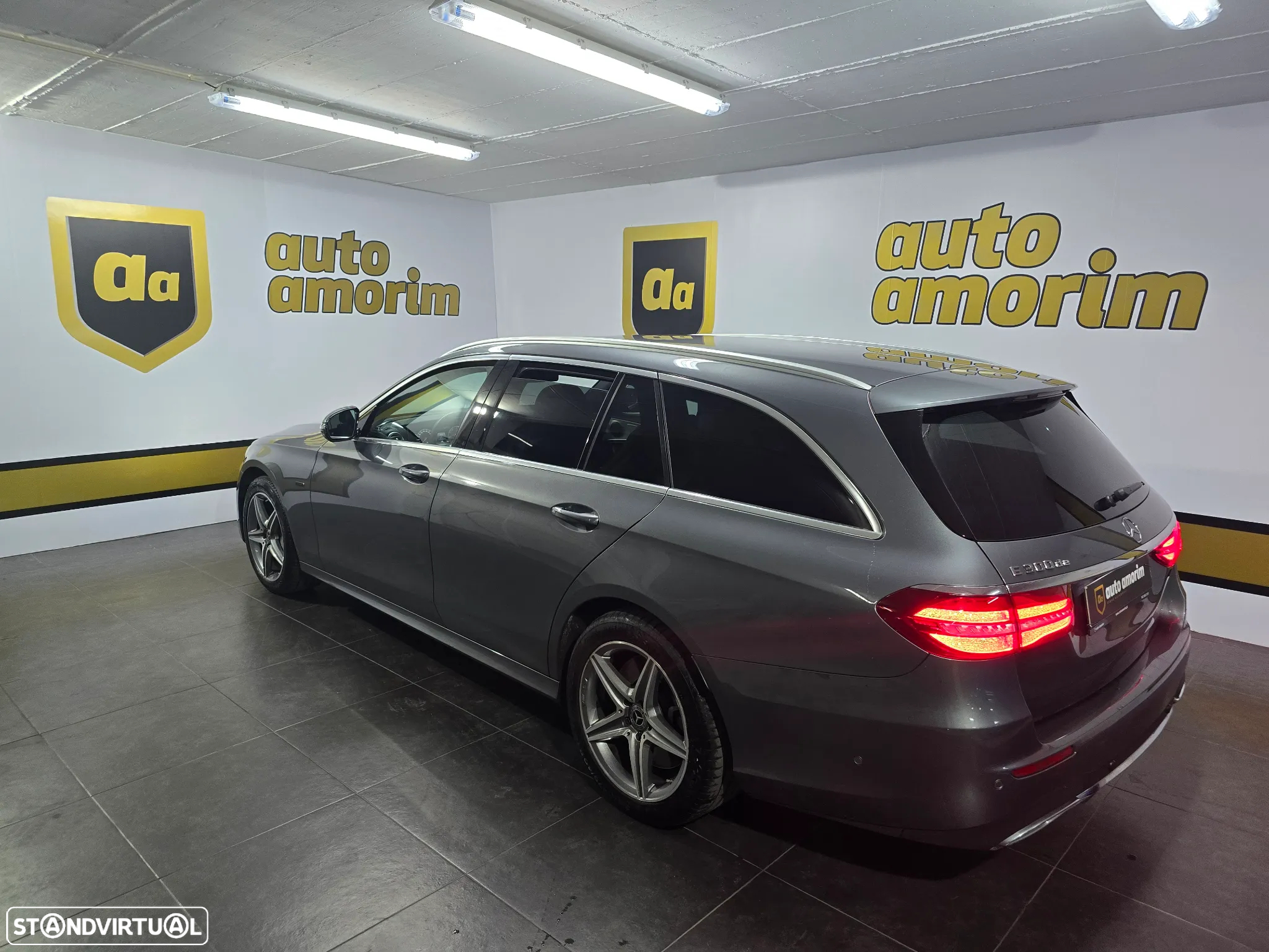 Mercedes-Benz E 300 de AMG Line - 14