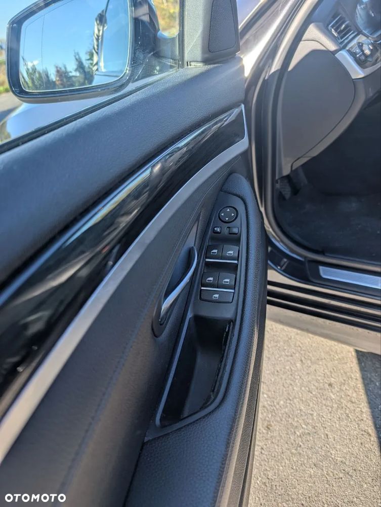 BMW Seria 5 520d - 20