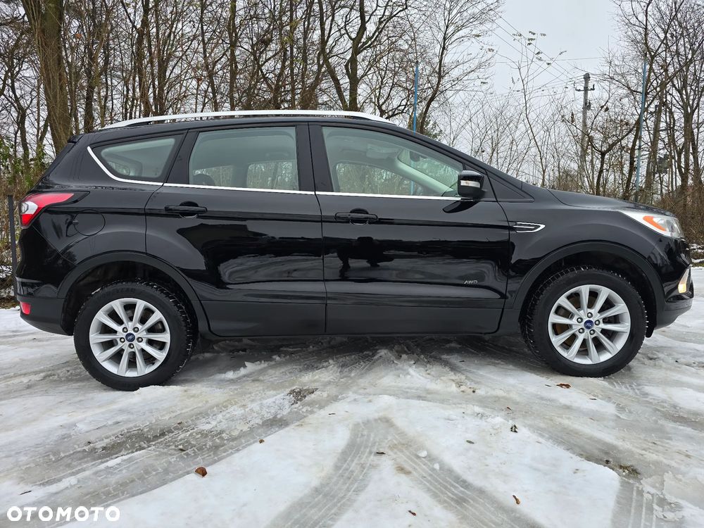 Ford Kuga 2.0 TDCi 4x4 Titanium - 4