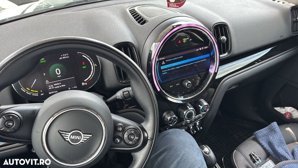 Mini Countryman Cooper SE ALL4 AT - 12