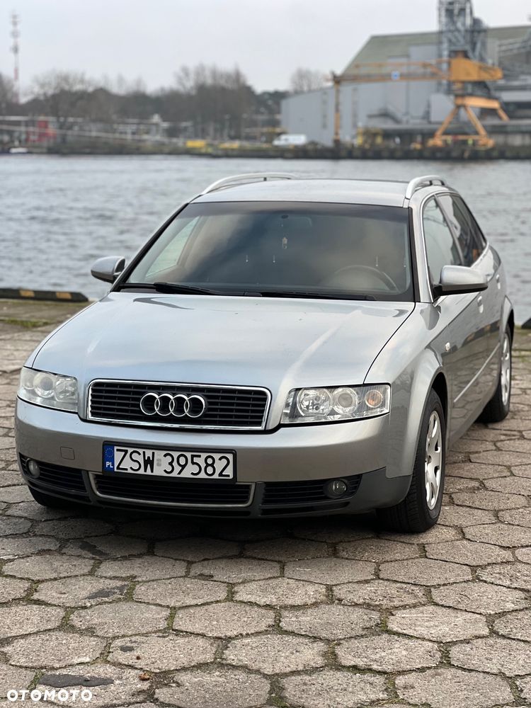 Audi A4 Avant - 1