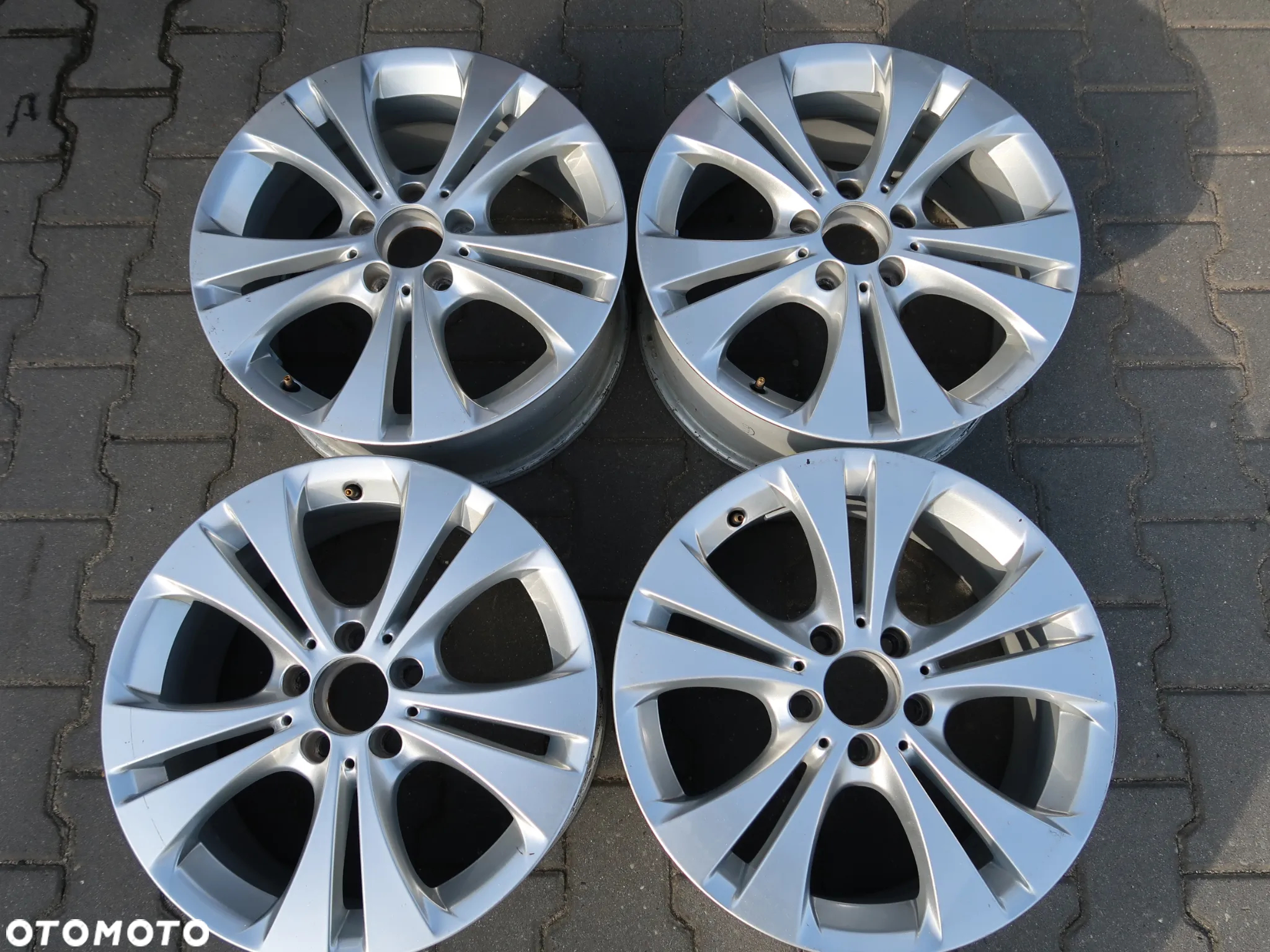 Felgi Mercedes A Klasa B Klasa CLA  vito v klasa 17'' - 2