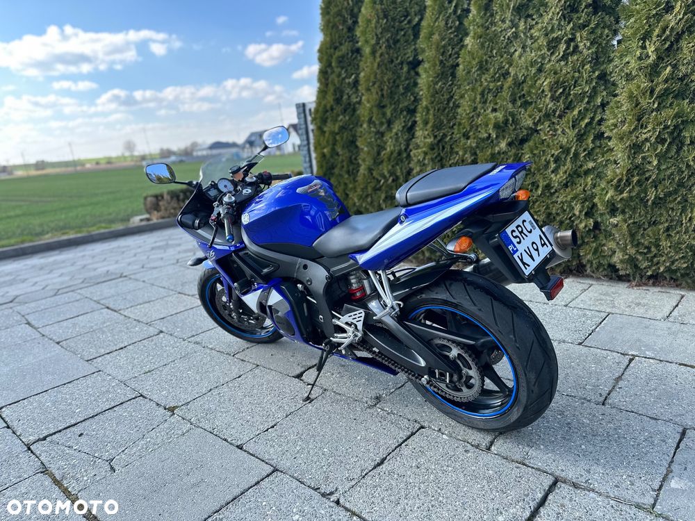 Yamaha R6 - 7