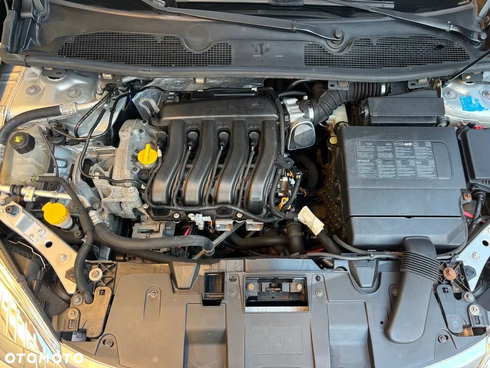 Renault Megane 1.6 16V 100 Authentique - 16