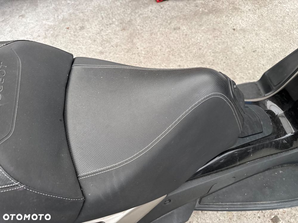 Peugeot Satelis - 12