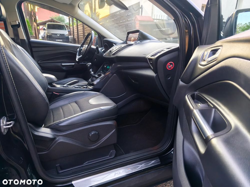 Ford Kuga 2.0 TDCi FWD Titanium - 12