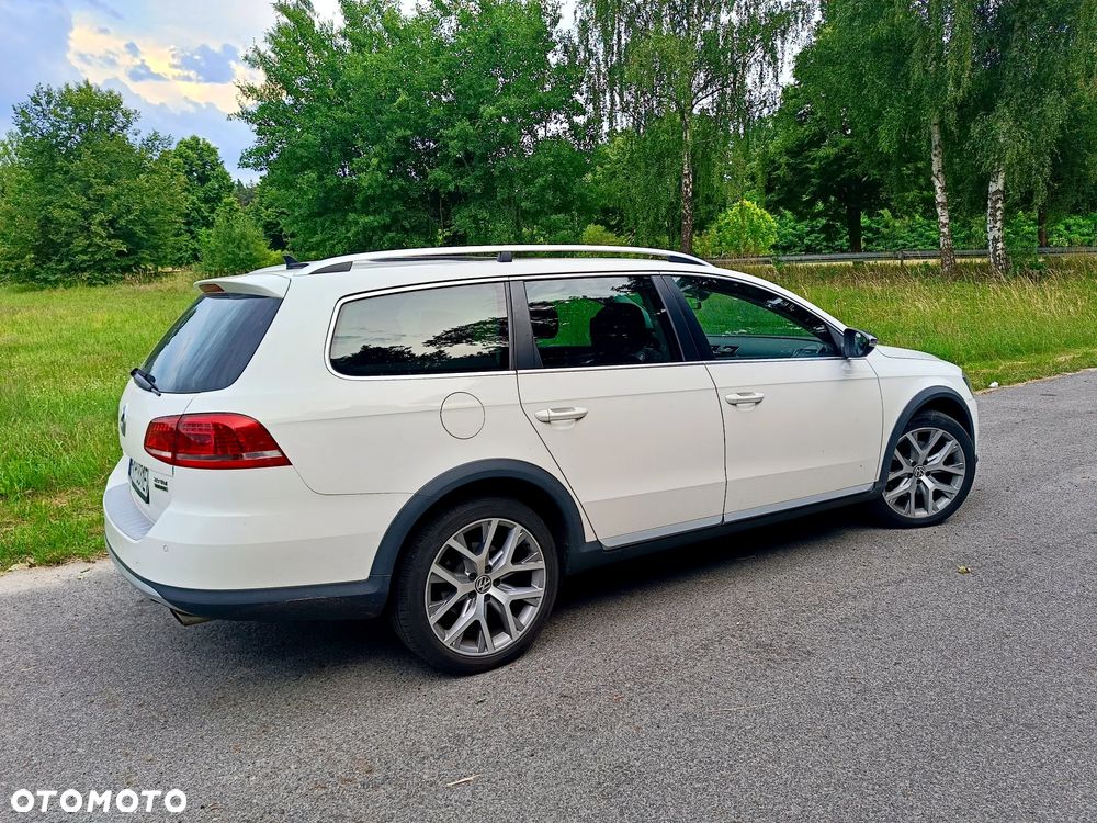Volkswagen Passat 2.0 TDI 4Motion DSG BlueMotion Tech Highline - 6