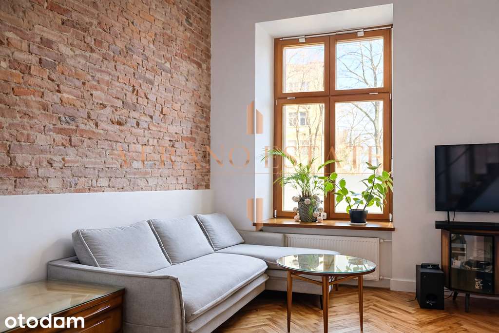KAMIENICA B. SCHMIDER | PARKING | WYSOKIE - 4,6 m.