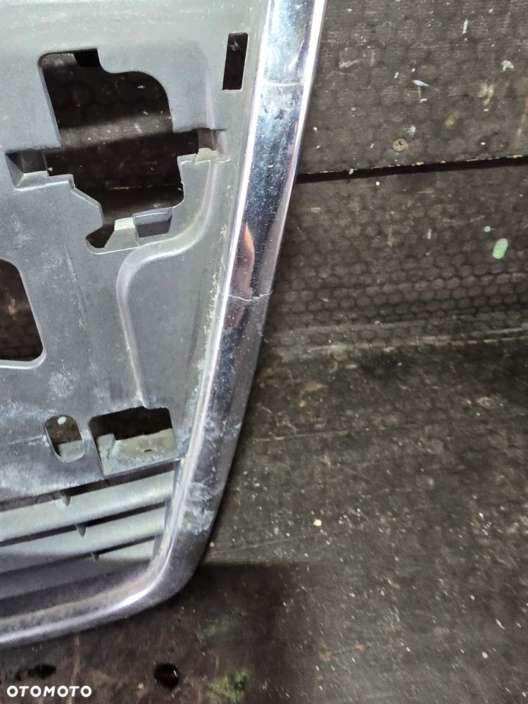 GRILL ATRAPA CHŁODNICY 4F0853651 AUDI A6 C6 - 2