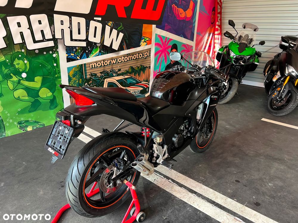 Honda CBR - 7